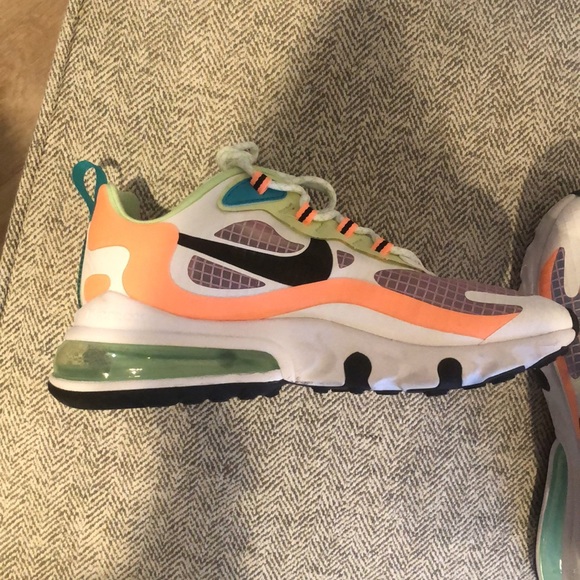 Nike tennis shoes - Picture 3 of 6